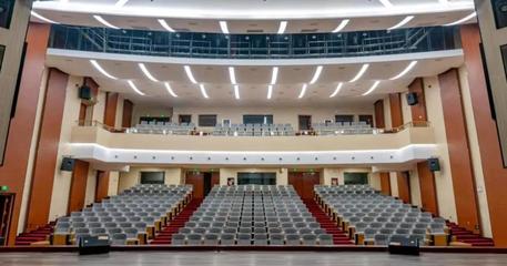 黔東南州文化劇場盛大啟用，惠民好戲連臺點亮群眾文化生活