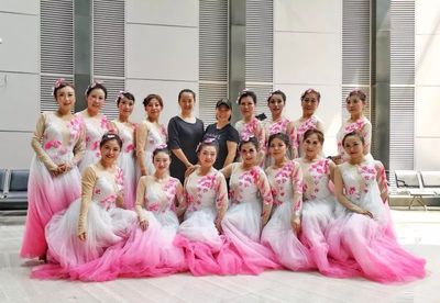 秋染中國賞西安丨白鹿原影視城中秋名家薈萃，好戲連臺話家風